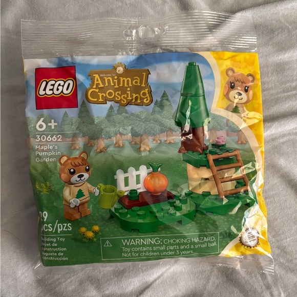 Lego Other - LEGO Animal Crossing Maple's Garden Set - Green and Orange